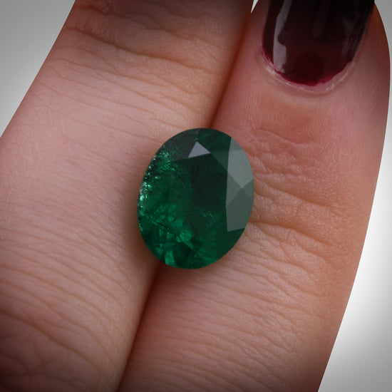 3.45 Carat Green COLOMBIAN Oval Muzo Emerald CD
