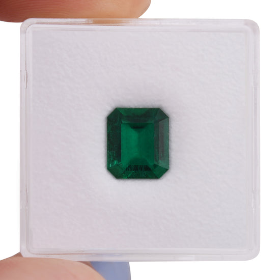 1.62 Carat Green COLOMBIAN Emerald Emerald CD