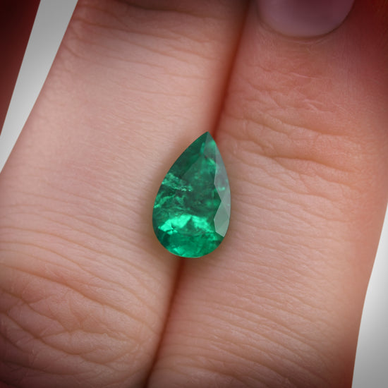 1.65 Carat Green COLOMBIAN Pear Emerald CD