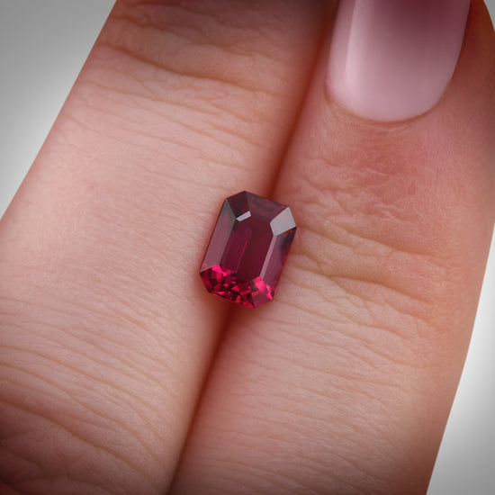 1.18 Carat Red MOZAMBIQUE Emerald Ruby CD Pigeon Red