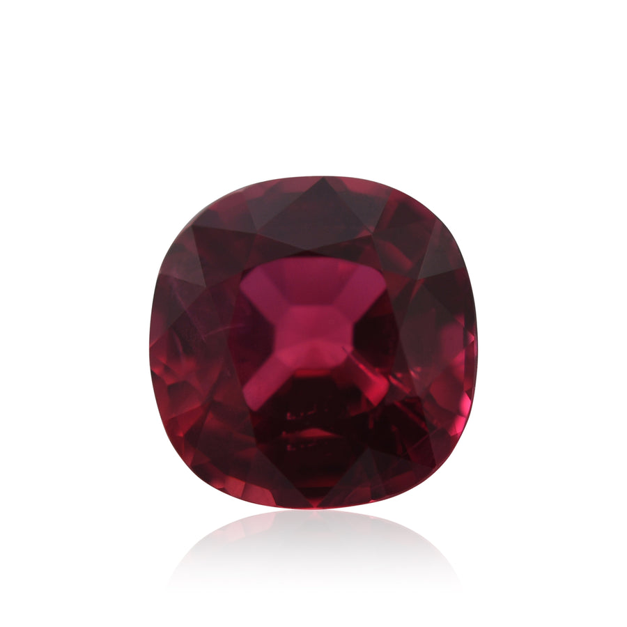 Rubino a Cuscino Mozambico Rosso, 1.41 carati, Colore Sangue di Piccione
