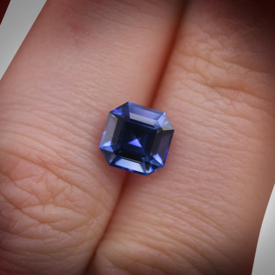 Zaffiro Asscher Blu dello SRI LANKA da 2,31 Carati