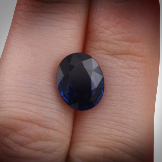 5.04 Carat Blue MADAGASCAR Oval Sapphire AGL