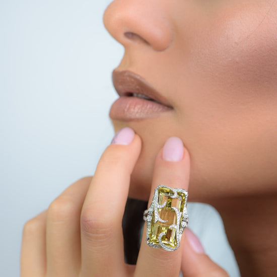 Extraordinaire  Belle Citron - Lemon Quartz Diamond Ring