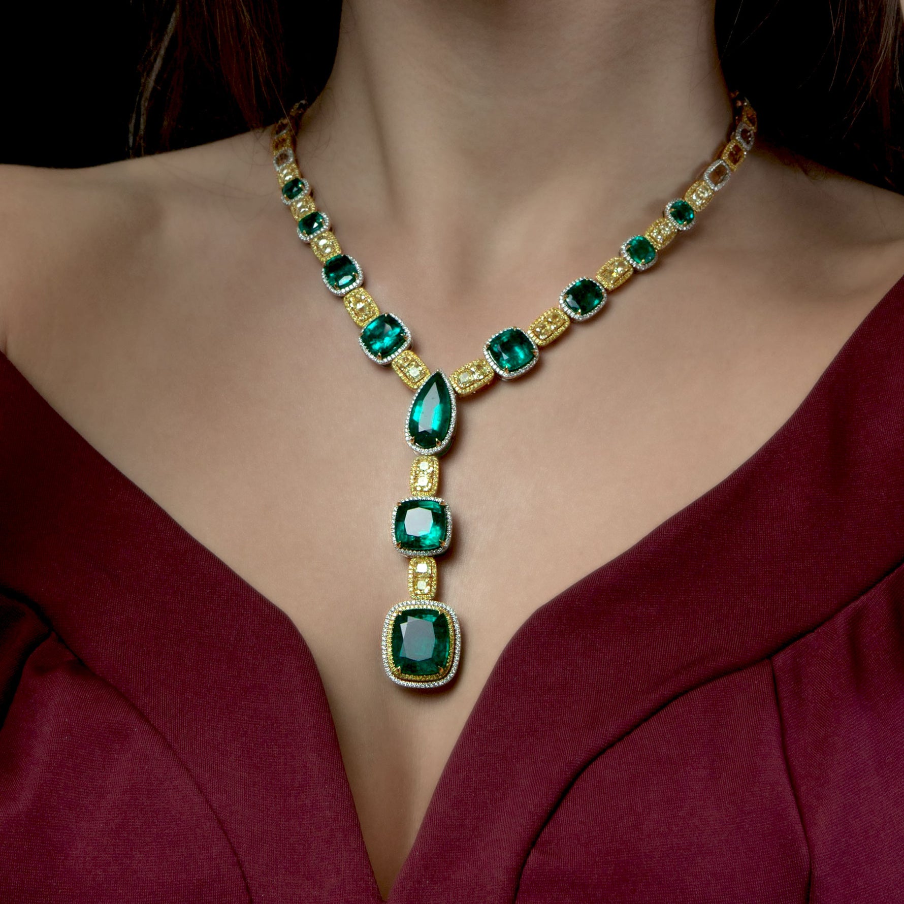 Extraordinary Emerald & Yellow Diamond  Necklace