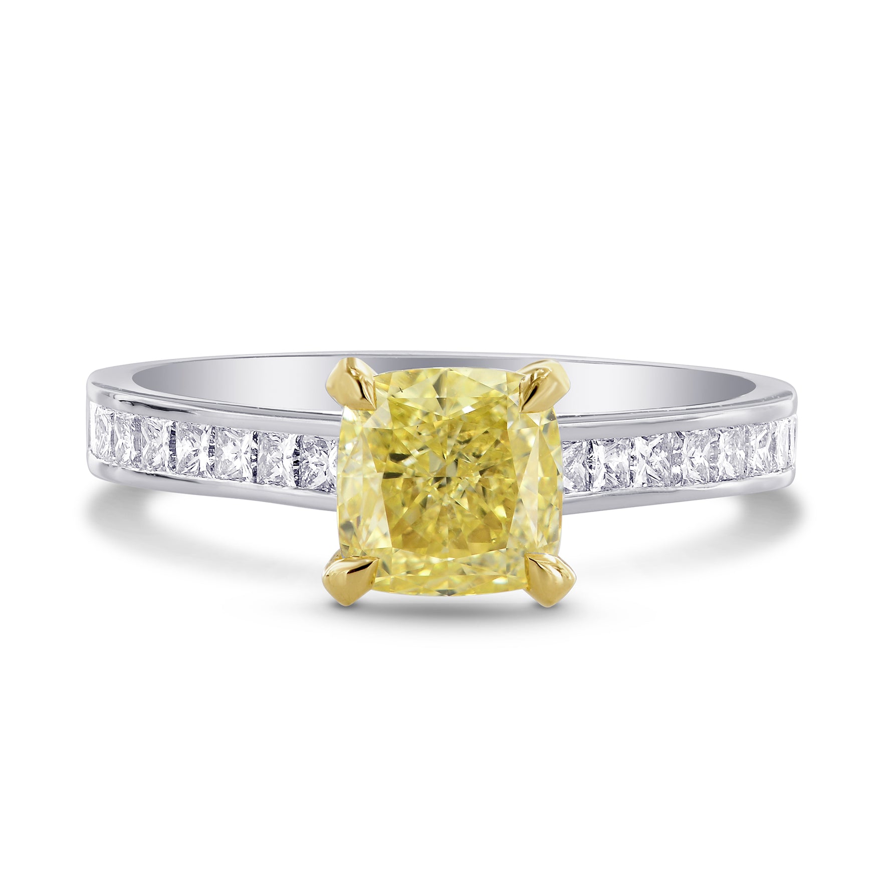 Solitaire Ring Setting with Princess Side Diamonds