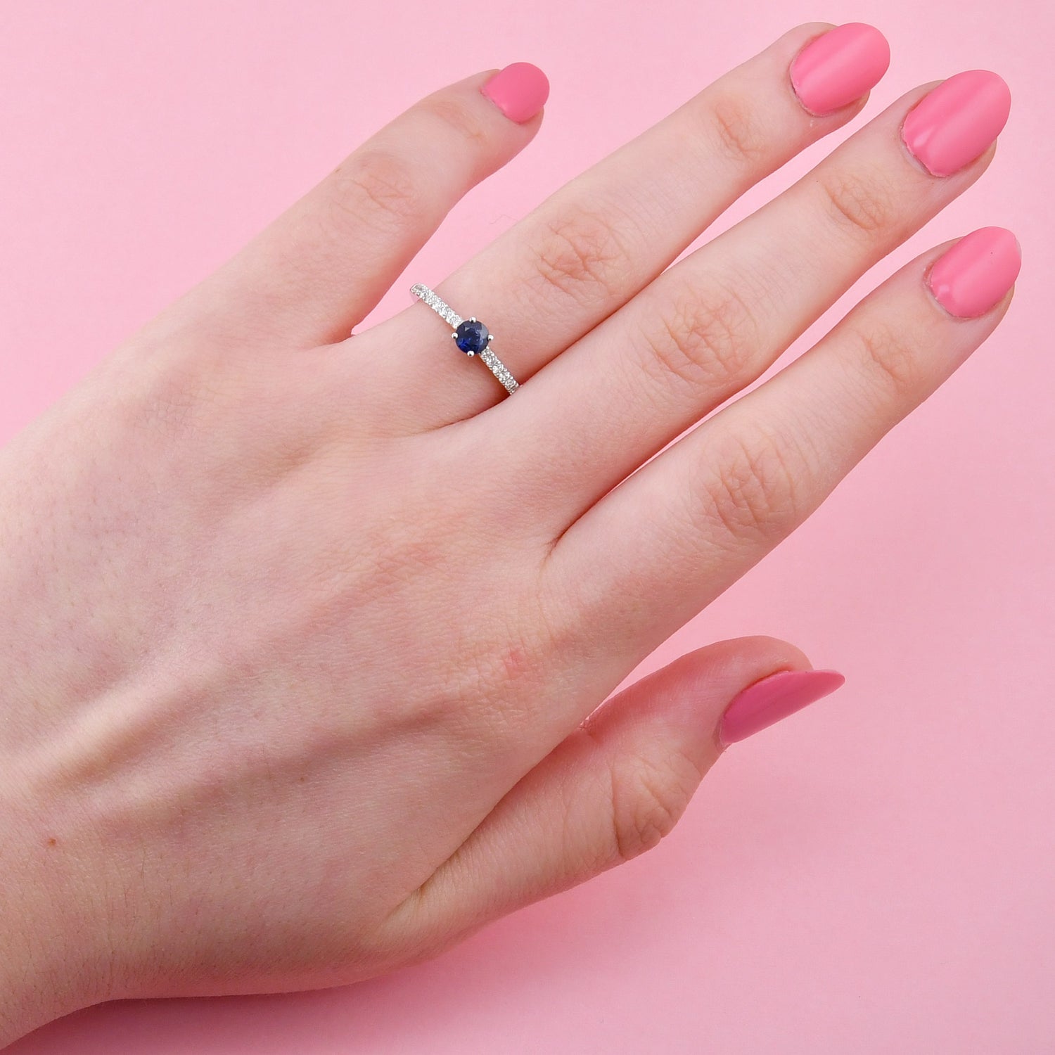 Round Sapphire & Diamond Ring with Milgrain