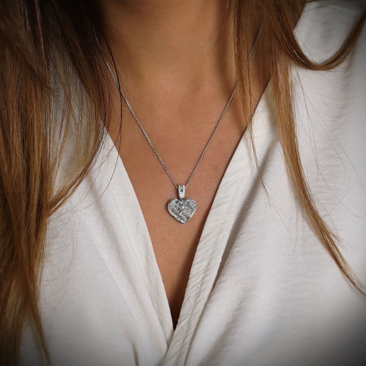 Colorless Heart shape Diamond Pendant - 3