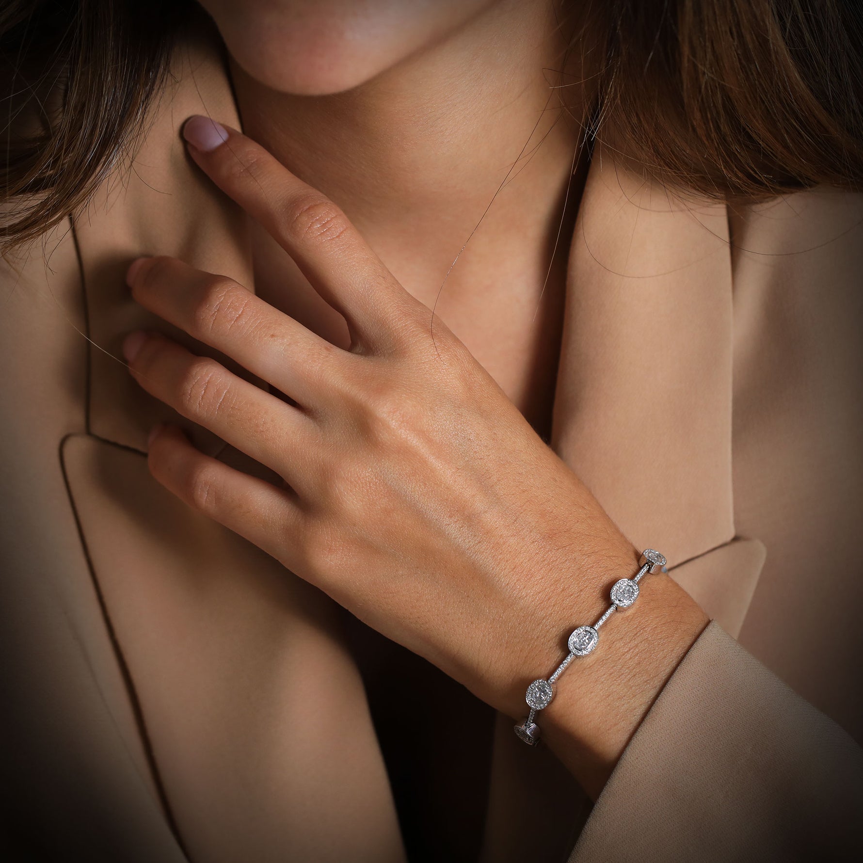 White Diamond Pave Linked Bracelet - 3