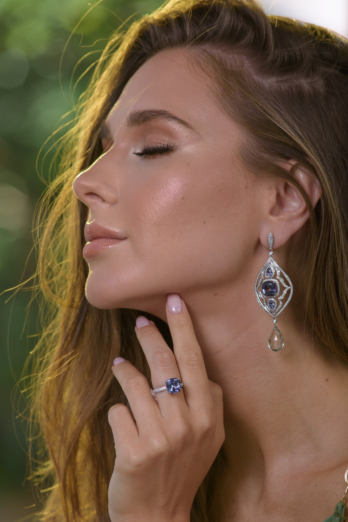 Cushion Violet Tanzanite Ring with Full Pave Diamond Rounded Shank
