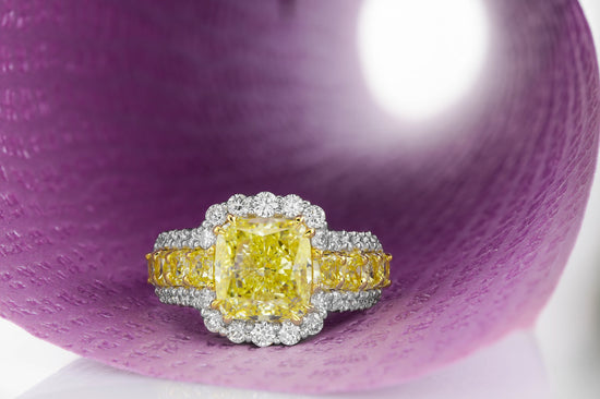  Light Yellow Radiant Diamond Side Stones Ring