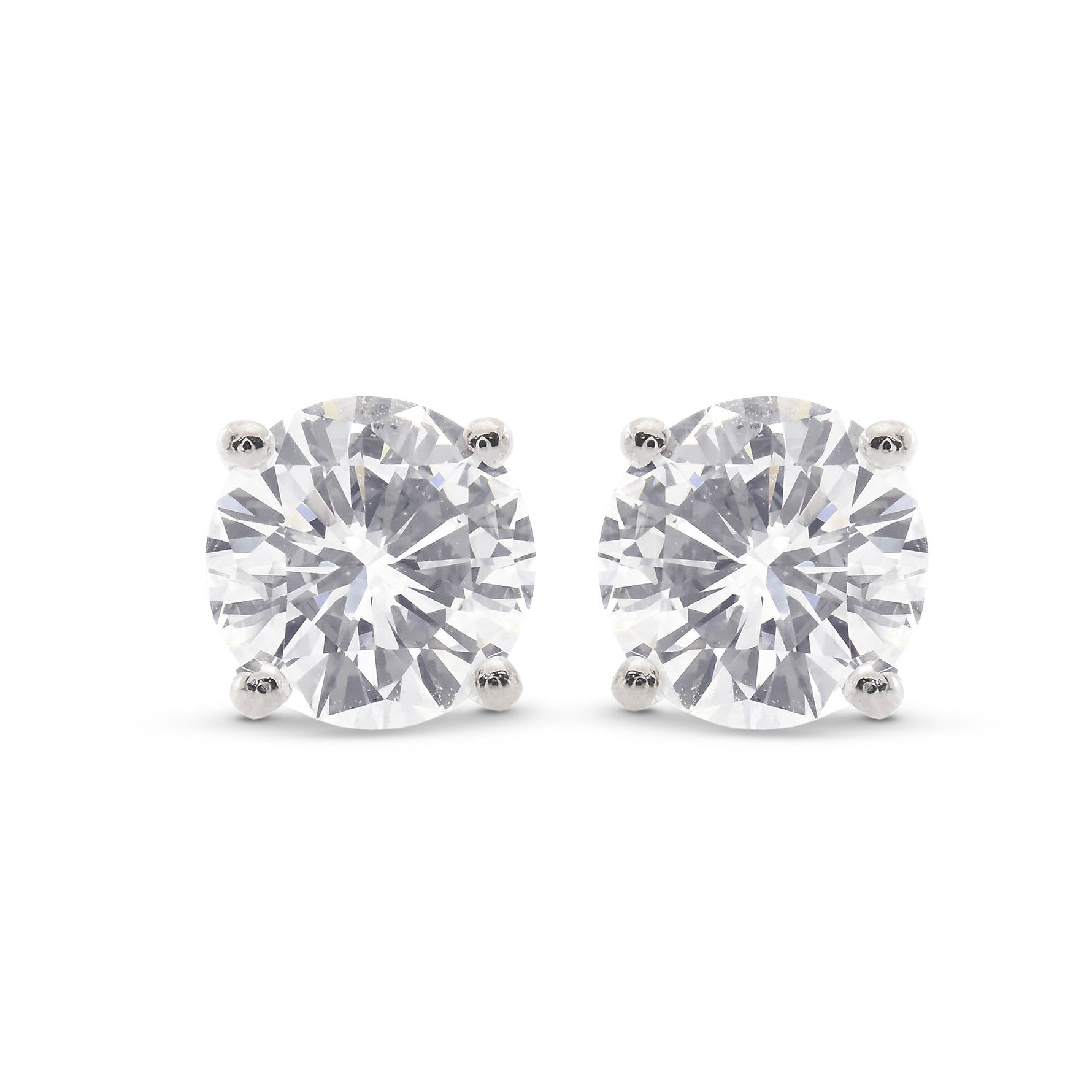Round Brilliant Diamond Stud Earrings