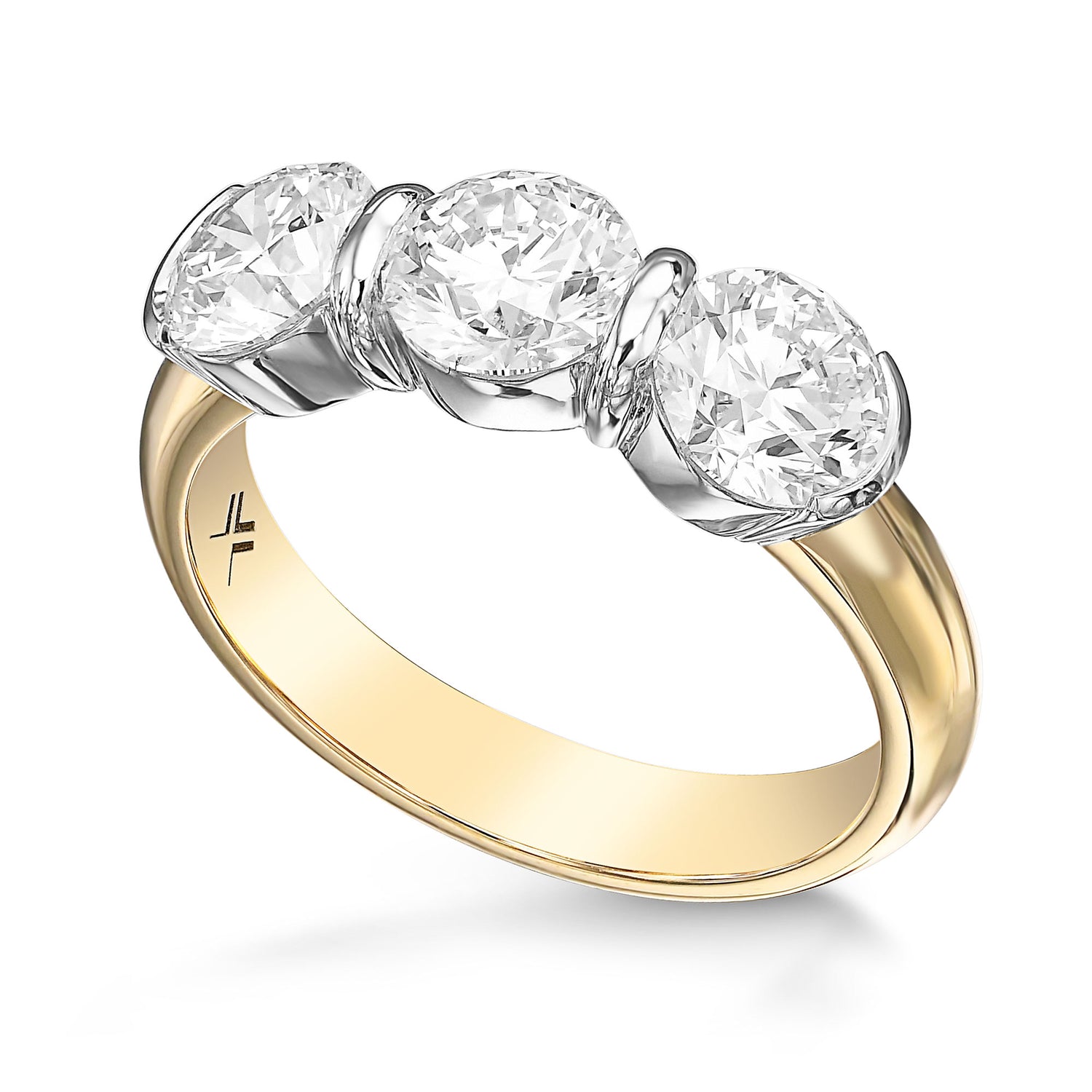 Round Brilliant 3 Stone Diamond Ring 