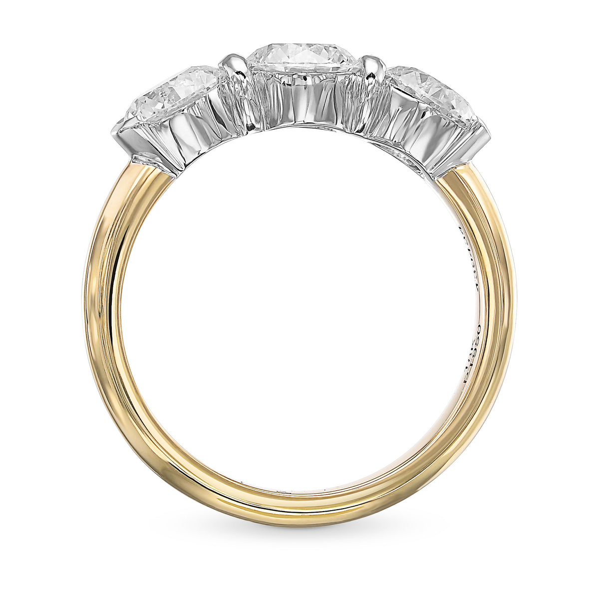 Round Brilliant 3 Stone Diamond Ring 