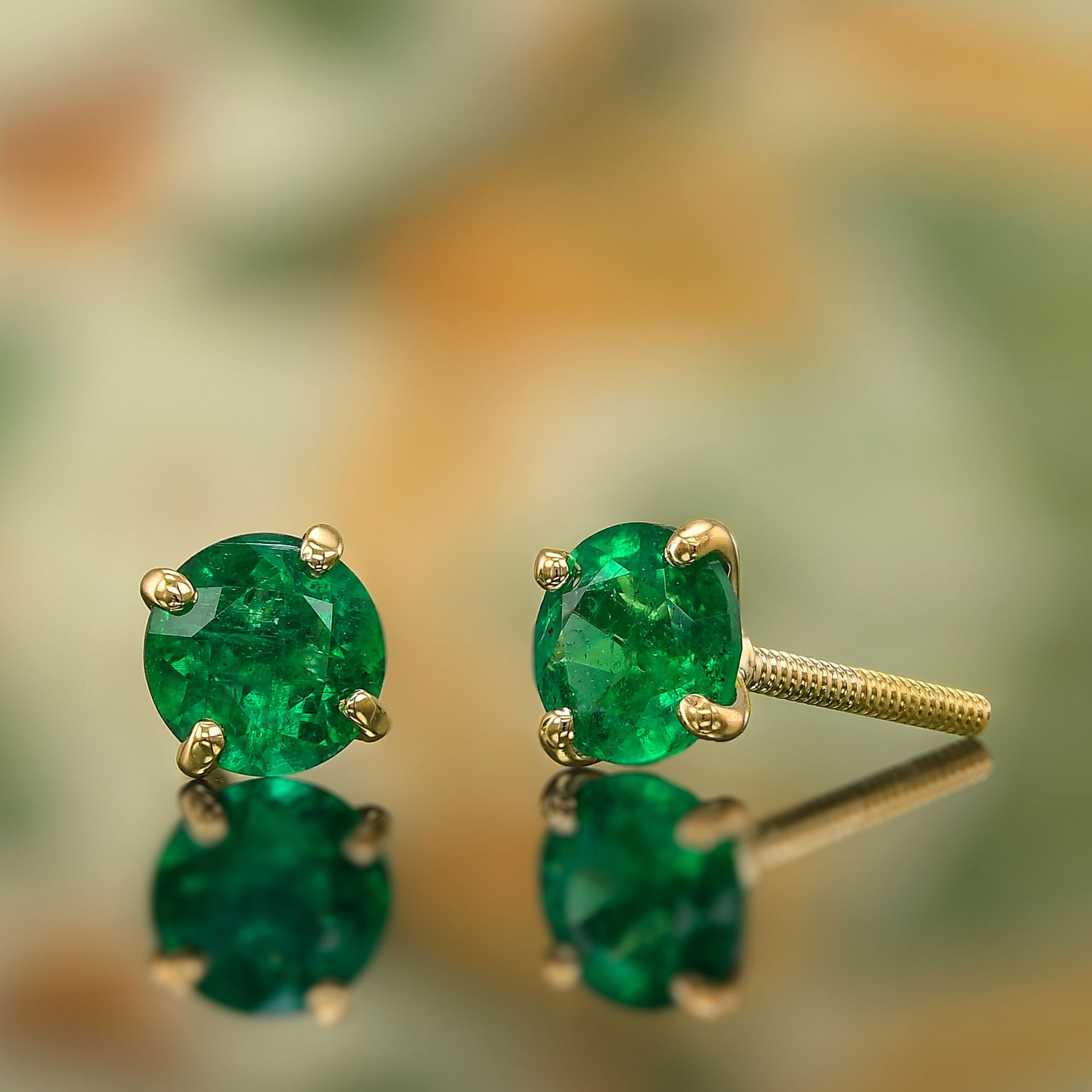 Round Emerald Stud Earrings