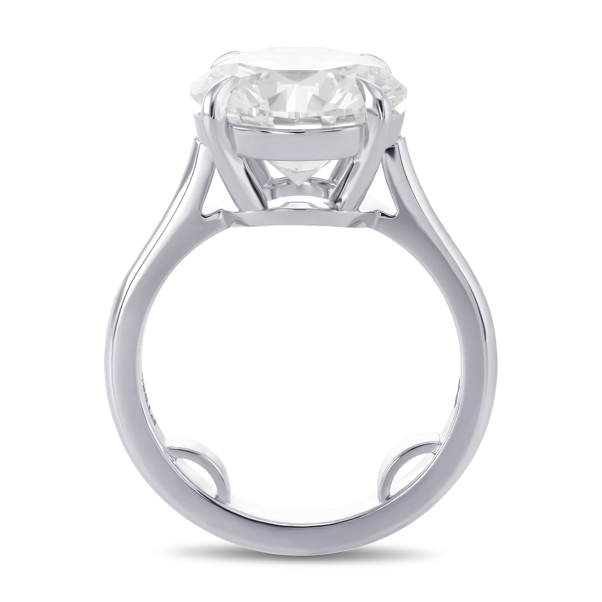 D Flawless Round Brilliant Solitaire Diamond Ring