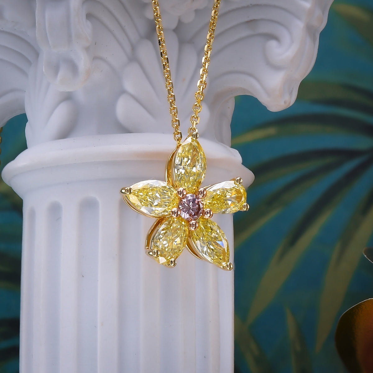 Flower Motif Mix Color Pear Diamond Pendant