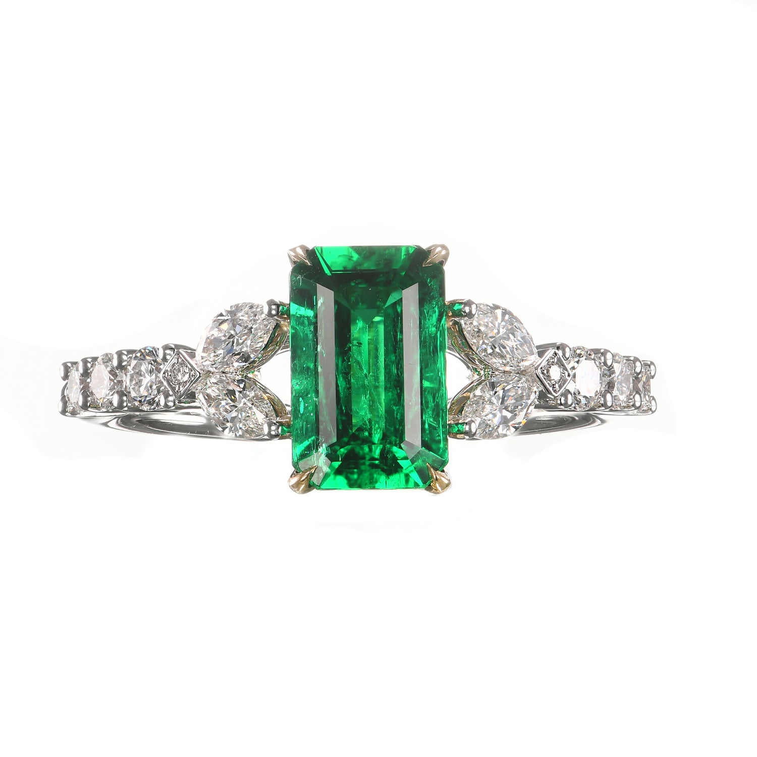 Colombian Muzo Emerald & Colorless Diamond Ring