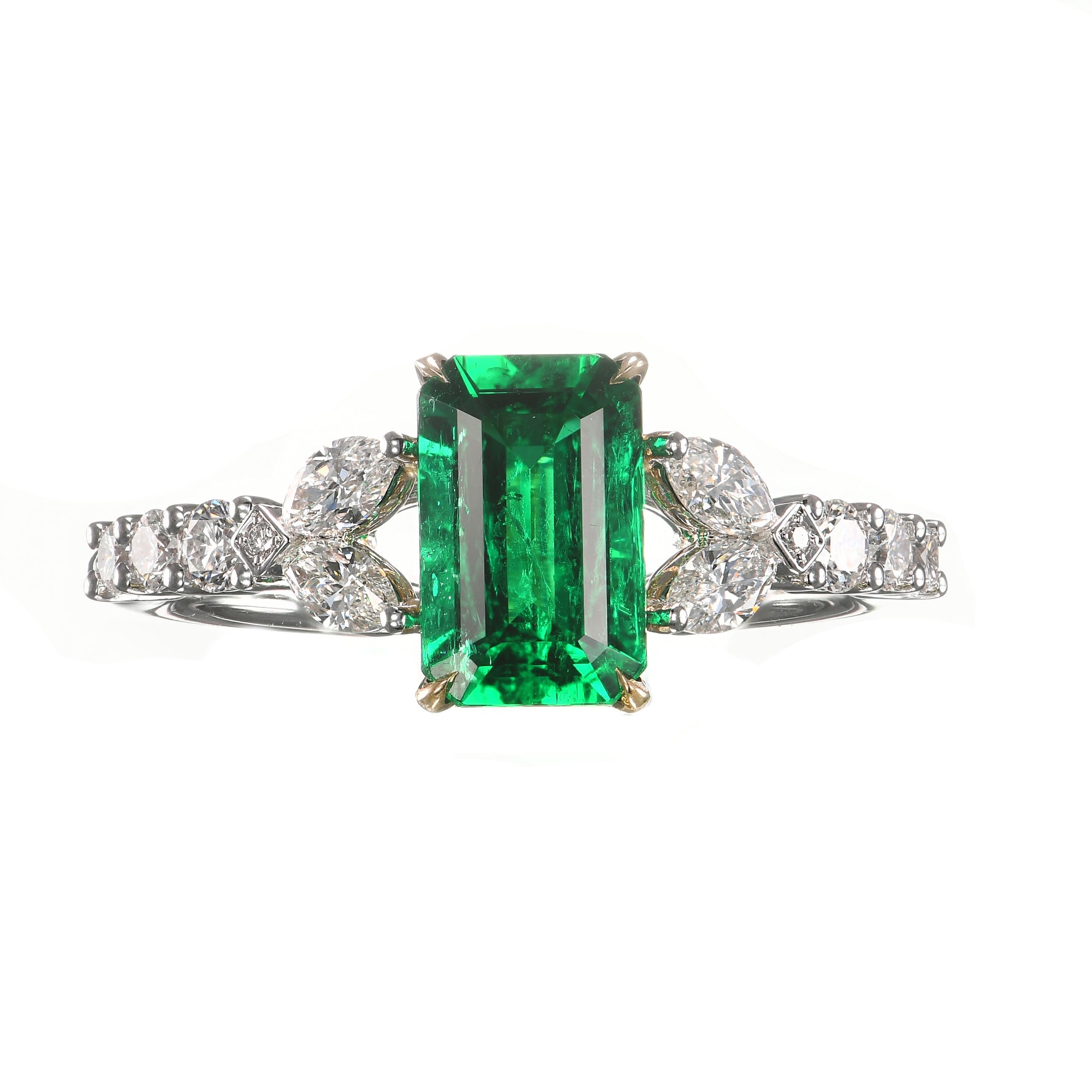 Colombian Muzo Emerald & Colorless Diamond Ring