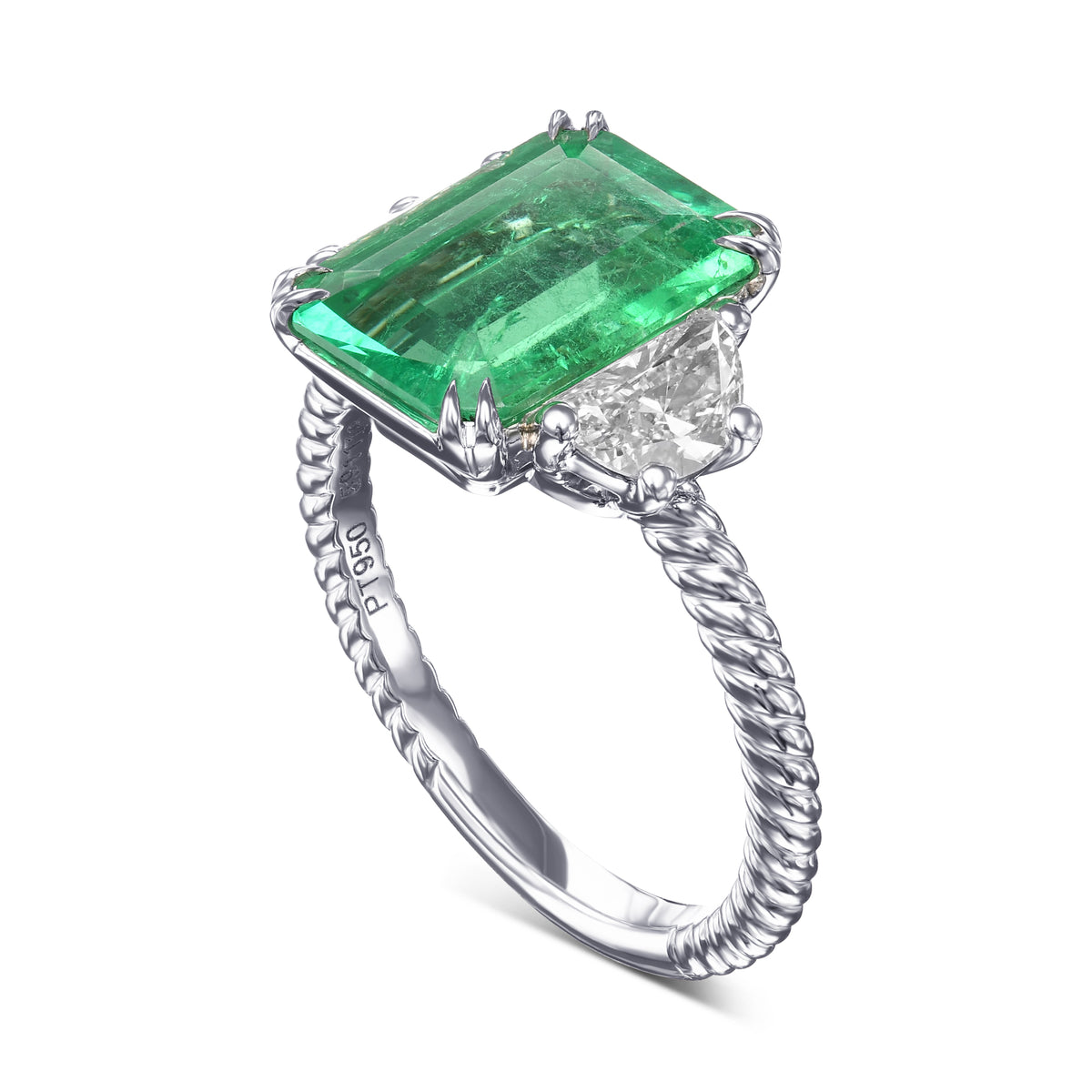 Muzo Emerald, Emerald Three-stone Ring
