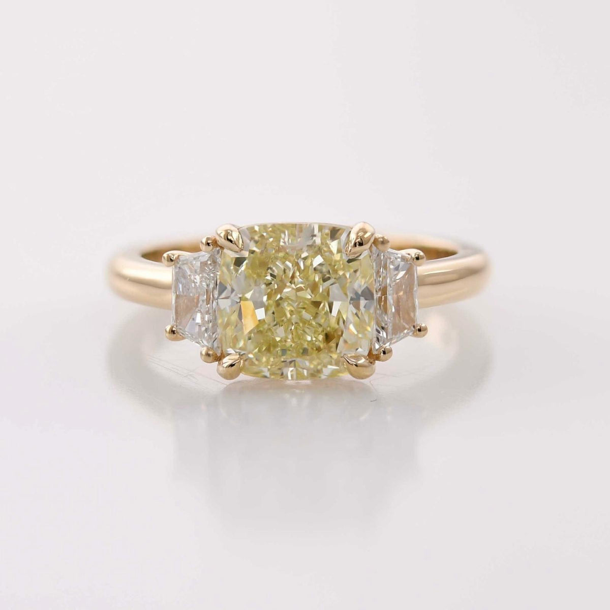 Three-stone Trapizoid Semi-mount Ring