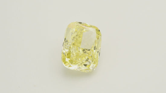 Diamante Cushion Fancy Yellow da 3,02 carati VS2 GIA