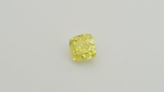 0,35 Karat Fancy Vivid Yellow Kissenschliff-Diamant SI1 GIA