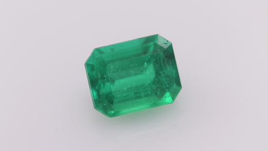 3.23 Carat Green COLOMBIAN Emerald Emerald CD