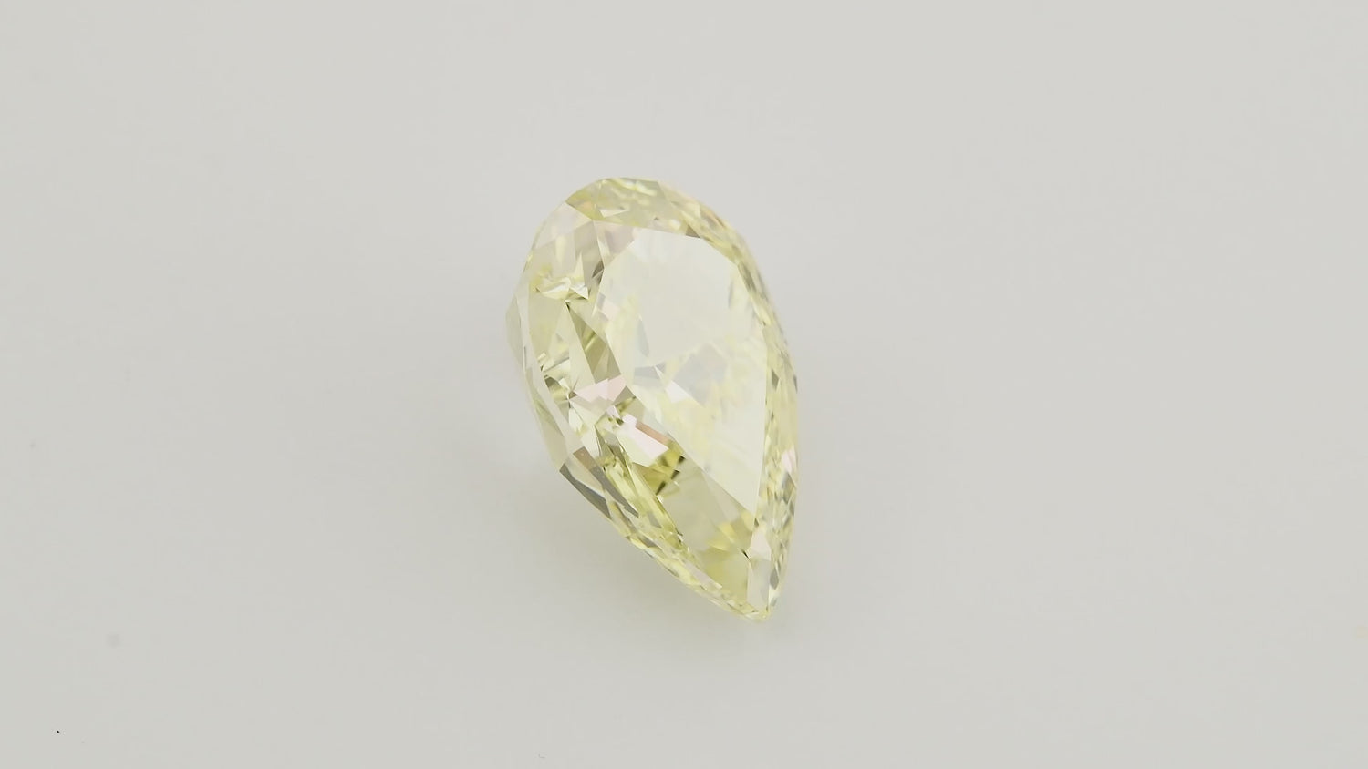 3.02 Carat Fancy Light Yellow Pear Diamond VS1 GIA