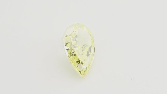 1,02 Karat Fancy Light Yellow Tropfen-Diamant IF GIA