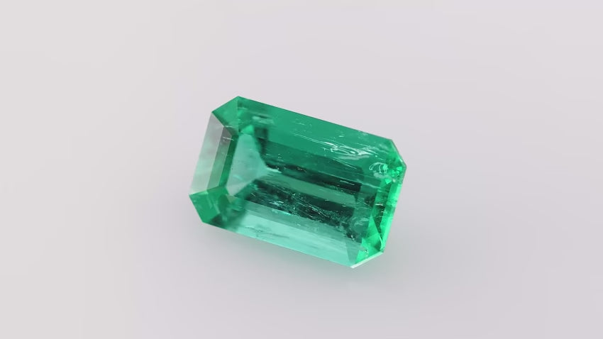 2.07 Carat Green COLOMBIAN Emerald Emerald CD and Muzo | LEIBISH