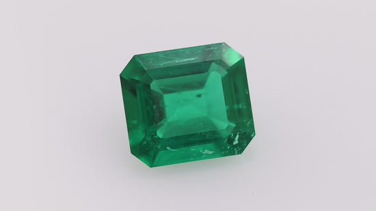 1.65 Carat Green COLOMBIAN Emerald Emerald MUZO