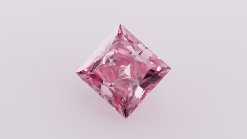 0.91 Carat Fancy Vivid Pink Princess Argyle Diamond VS2 GIA | LEIBISH